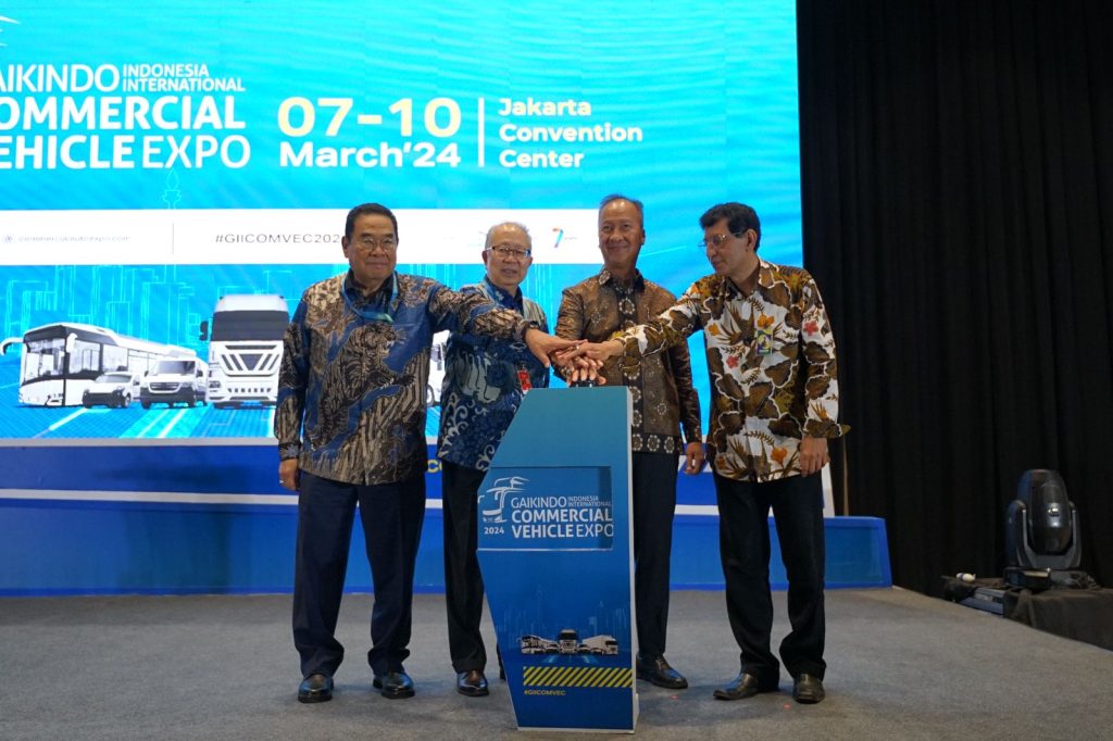 PAMERAN BISNIS GIICOMVEC 2024 RESMI DIBUKA OLEH MENTERI PERINDUSTRIAN REPUBLIK INDONESIA